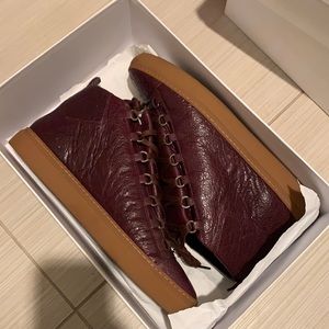 Valencia’s High Arena Sneakers